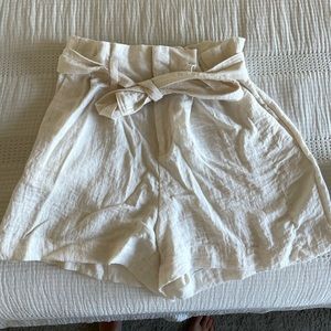 a .new day Linen Shorts
